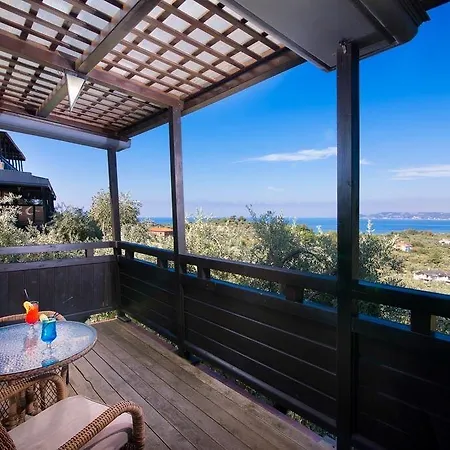 Kallisti Hotel 3*